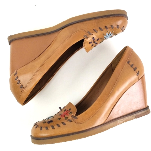 Gianni Bini Lander Leather Slip-on Wedge Heel Whipstitch Studded Loafer Tan - Picture 10 of 16